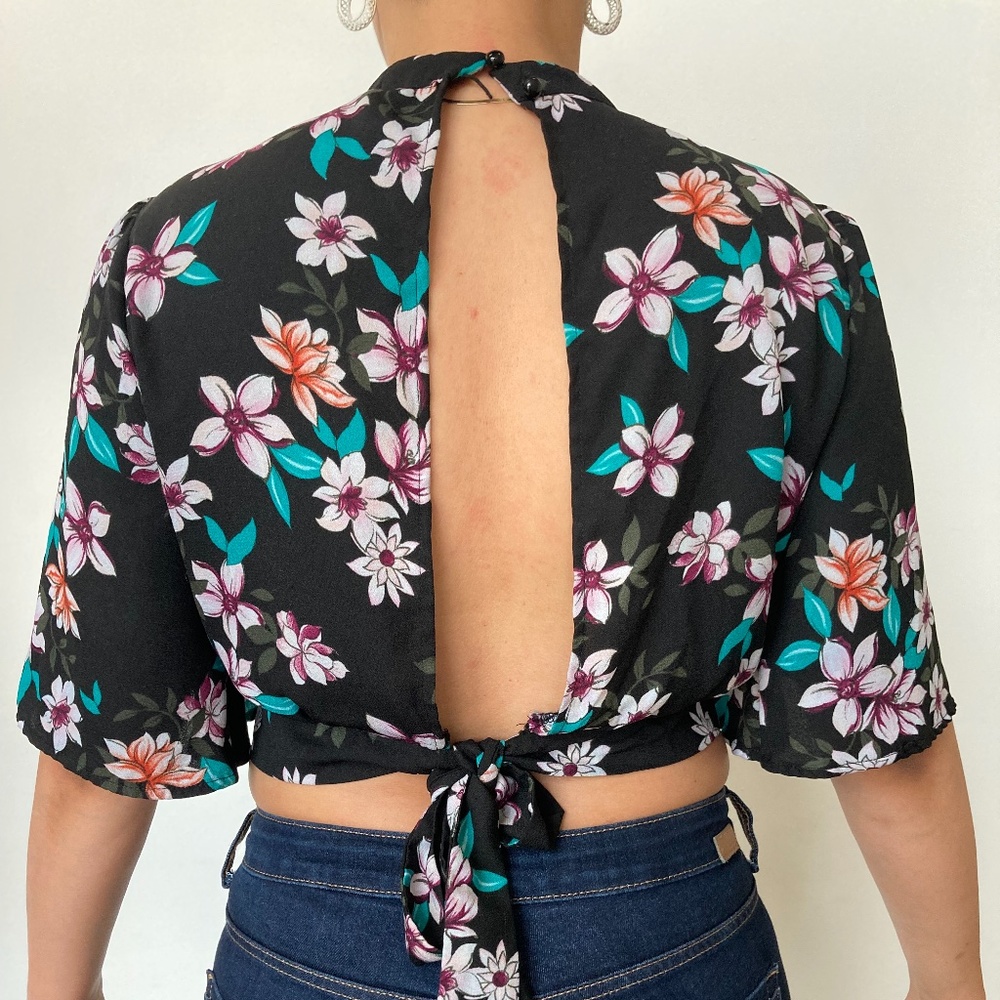 Floral Crop Blouse